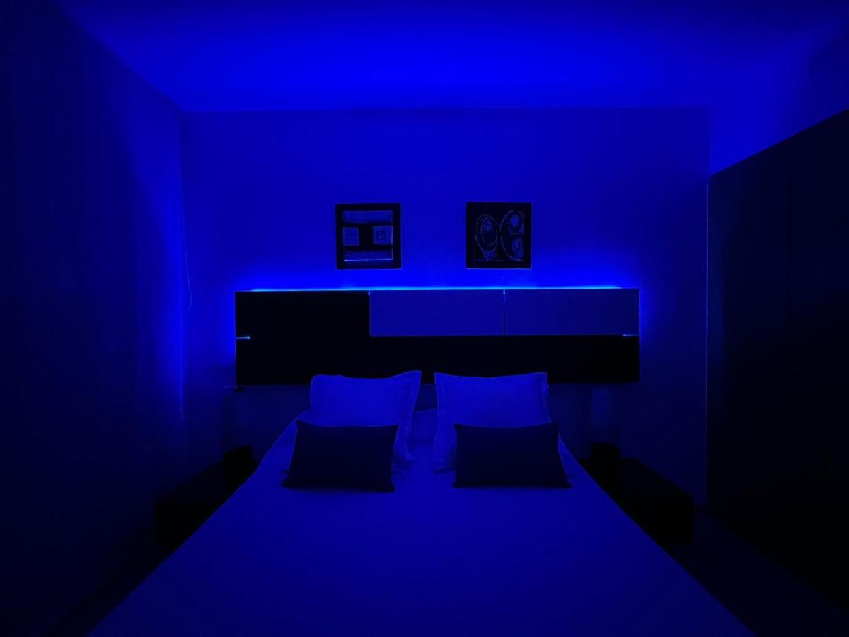 Blau Frente A Canales Y Puestas De Sol De Apartment *