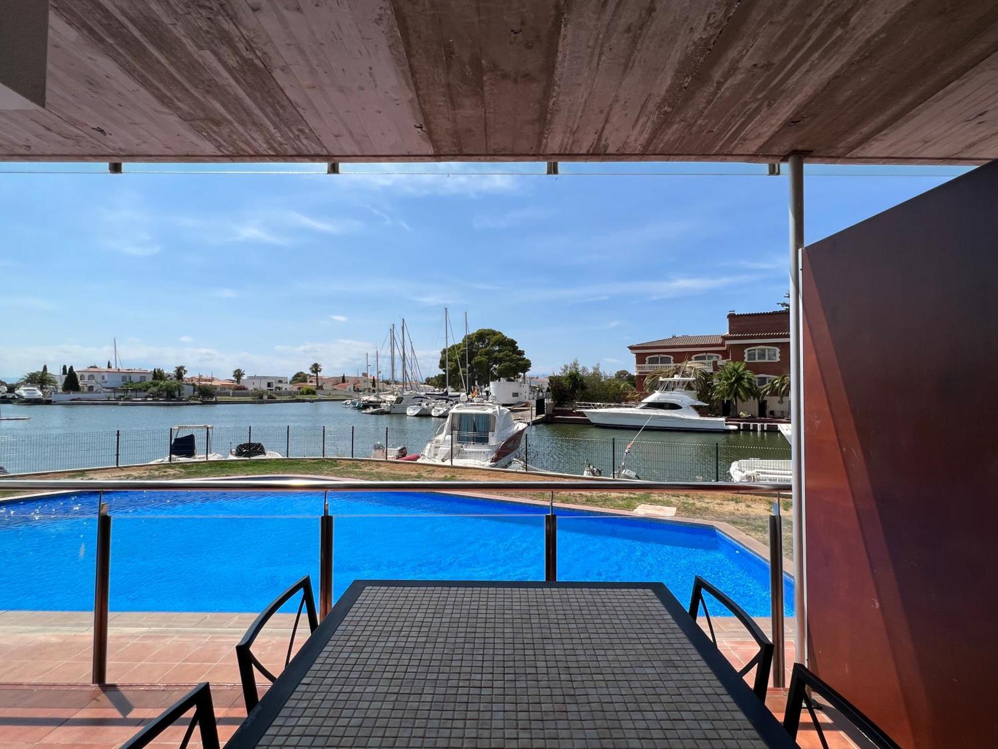 Apartment Blau Frente A Canales Y Puestas De Sol De Roses
